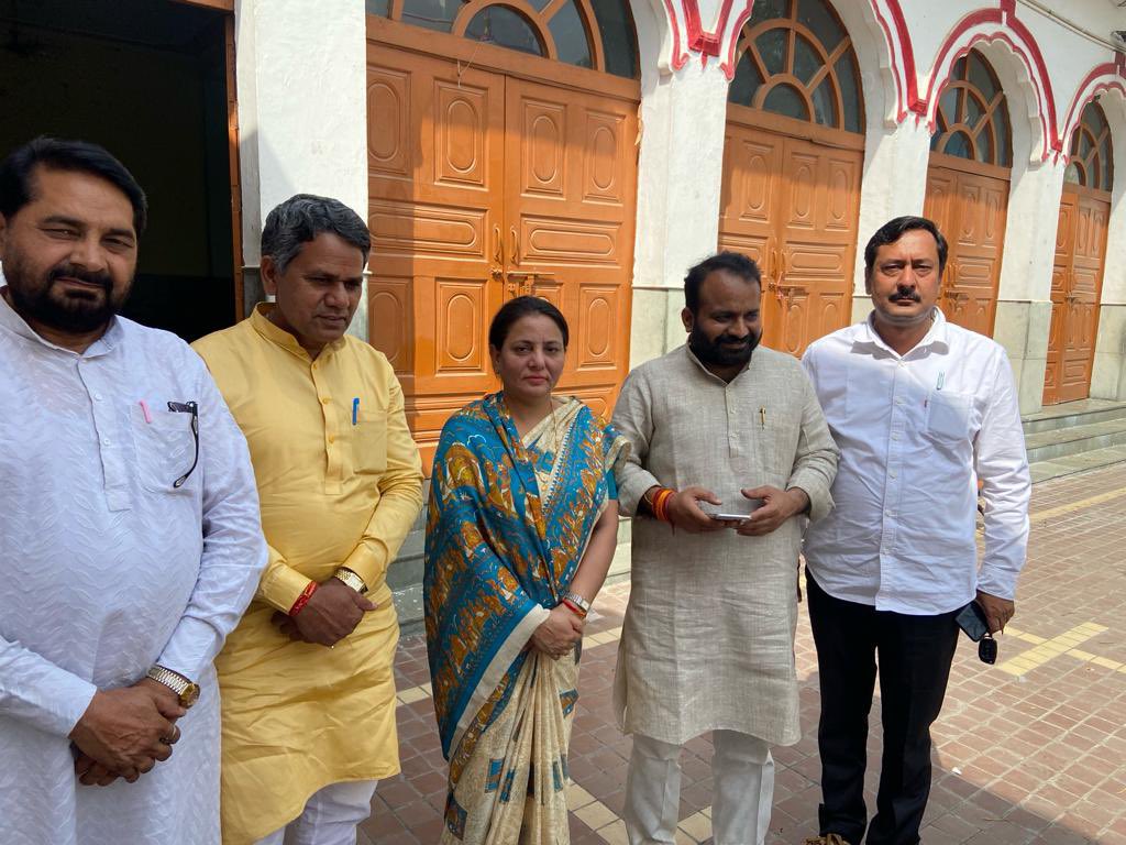 भारतीय जनता पार्टी उत्तर प्रदेश के प्रदेश मंत्री आदरणीय चन्द्र मोहन जी को बाग़पत ज़िला प्रभारी बनाये जाने पर हार्दिक बधाई एवं शुभकामनाएँ। <a href="/cmbjpup/">Dr. Chandra Mohan</a>