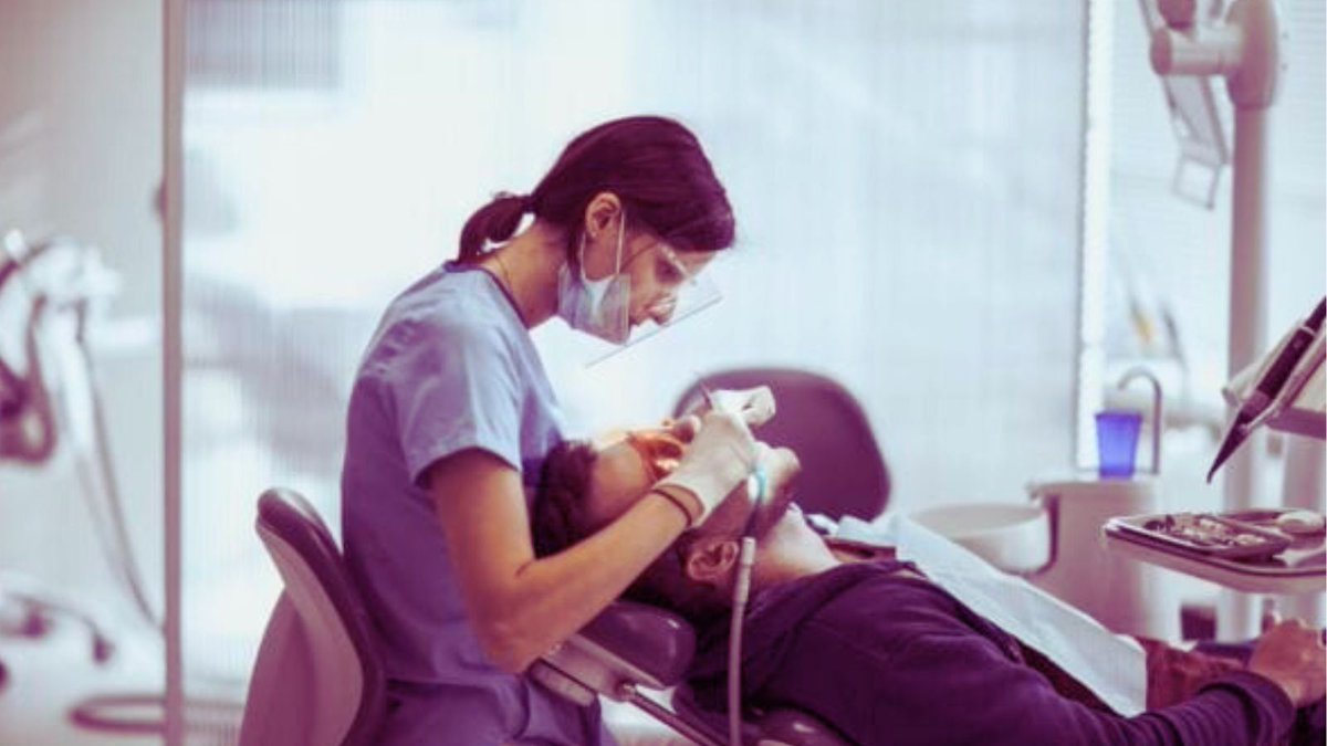 Our Level 4 Diploma for Oral Health Practitioners provides learners with the knowledge, understanding and skills to promote the oral health and wellbeing of individuals, groups, and communities. Find out more here: tinyurl.com/yam9fm92  #mouthcanceractionmonth #mouthaware