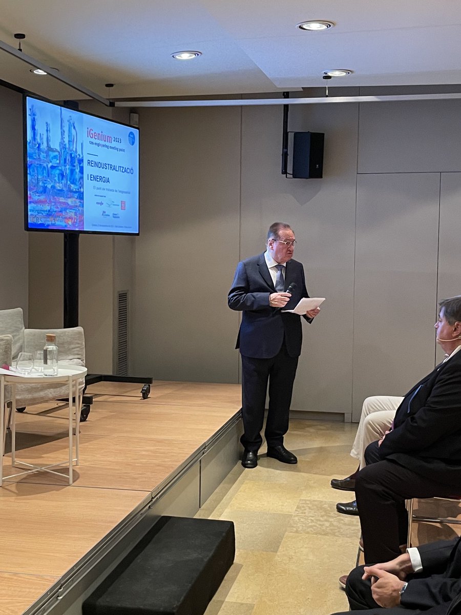Inagurem 12a edició #igenium23 ⁦<a href="/ricardgranados/">Ricardo Granados</a>⁩ #reindustrialitzacio #energia