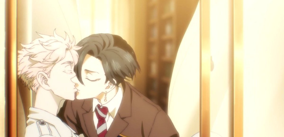 kokoinut's tweet photo. "you should only kiss someone you like" https://t.co/PGwNQIABtM