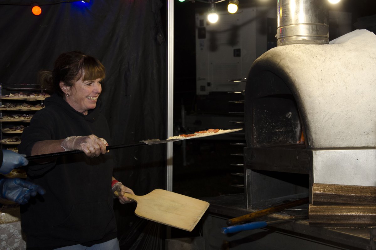 lewestonevents's tweet photo. Thank you to everyone who joined us at Leweston School last Friday for a spectacular evening of fireworks! π
Our appreciation extends to @Abbey_104 our food vendors, and the support from PALS, which elevated the success of our event.
πΈ Jackie MacIntyre
#LewestonEvents https://t.co/S7nFohLdx4