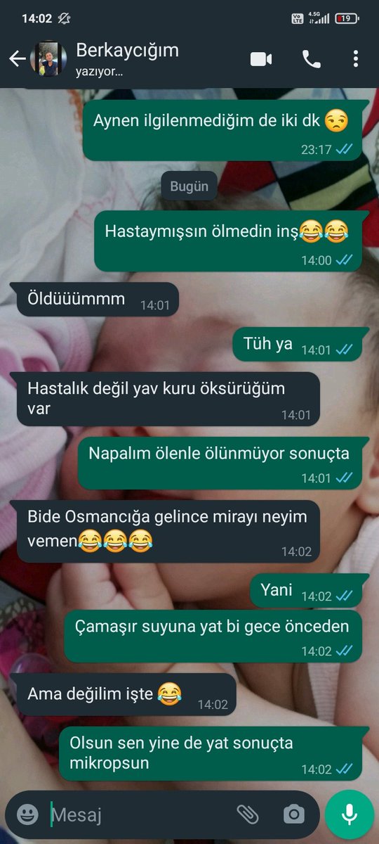 esryzc019's tweet photo. Çok severiz birbirimizi @brky1927 https://t.co/AfEzUpbZAI