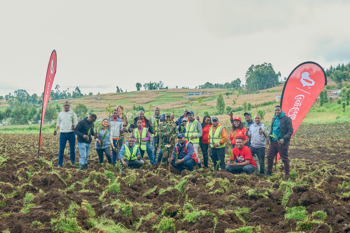 Water is a priority for Coca-Cola Beverages Africa (CCBA) in Kenya because it is vital to our business and critical to public health, food security, and biodiversity. We marked the #NationalTreeGrowingDay by planting a total of 4,645 indigenous seedlings in Embakasi, Umoja, Molo,