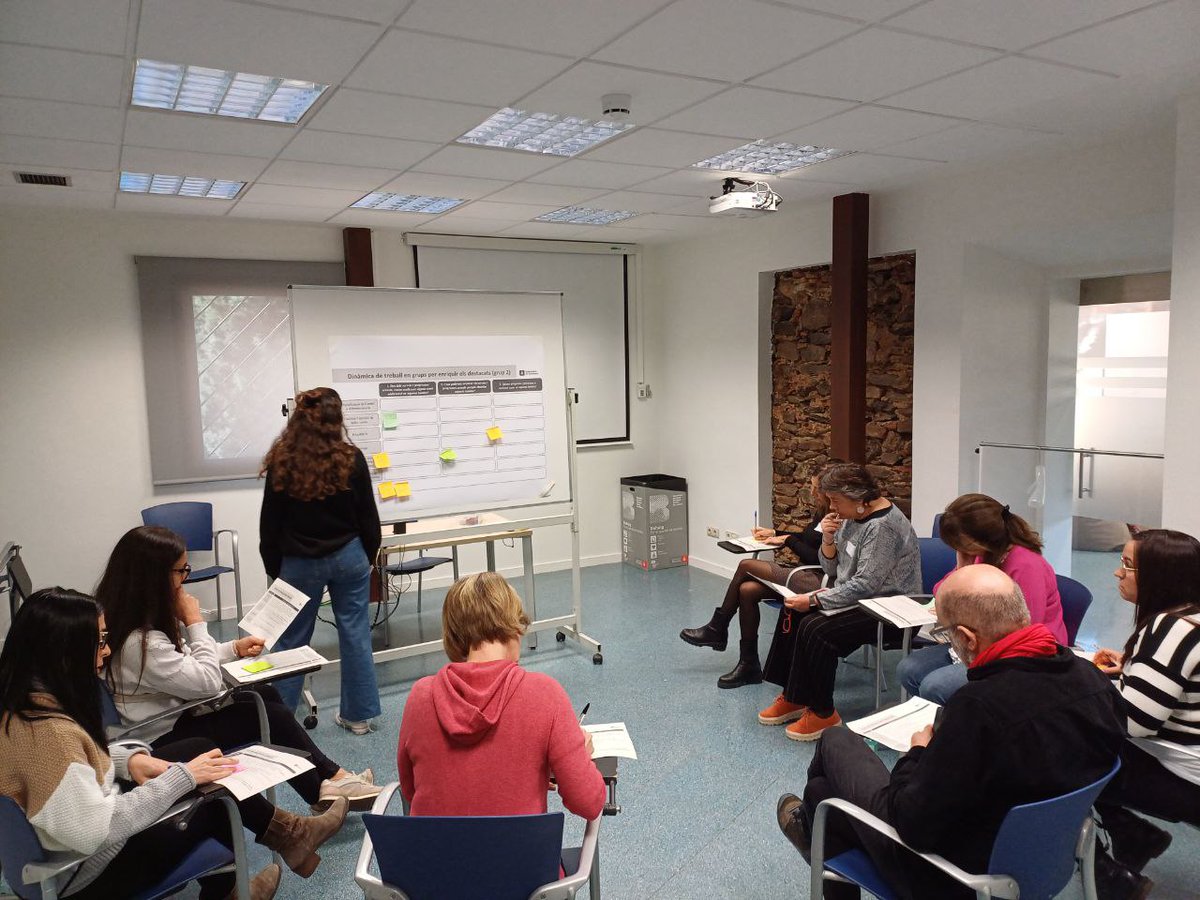 AltresEconomies's tweet photo. Els equips d'Economia Social i Solidària de @bcn_ajuntament i @barcelonactiva estem en una jornada de treball sobre el nou Pla d'Impuls de l'Economia Social i Solidària (#PIESS) municipal 2024-27 a partir de les aportacions d'ahir a la sessió amb l'àmbit participat de l'#ESS2030. https://t.co/JogMb0mm9T