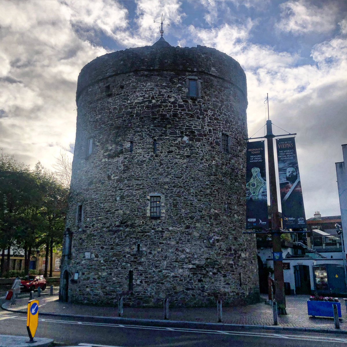 Aleks_Stosic's tweet photo. Reginald Tower, Waterford’s most famous landmark since 13th century  #Waterford #Vikingtriangle https://t.co/TppmW7pkRM