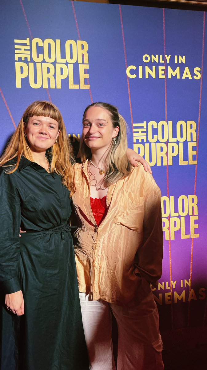 Was so lucky to see a screening of @thecolorpurple last night and I HAVE NO WORDS I wept, I laughed, I wanted to get up and DANCE. Such an incredible ensemble and @tasiasword MUST be given all the awards for that performance. Thanks @isobel_thom for holding me while I wept 😂