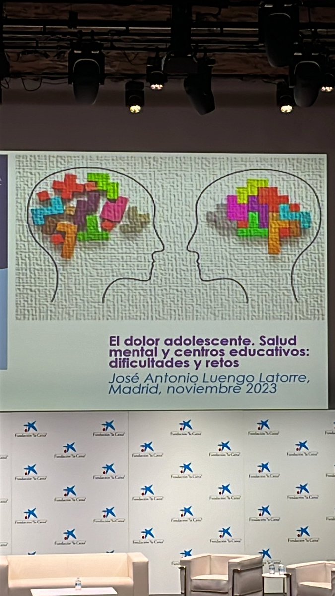#SaludMentalJovenes  La idea no es tanto meter el sistema sanitario en el educativo, en los coles, sino que el educativo priorice un sistema centrado en el cuidado y el acompañamiento.