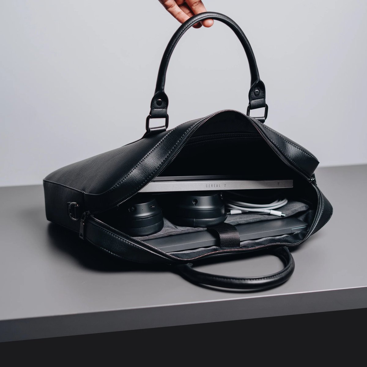 ulxstore's tweet photo. Day 4 of our 10 day Black Friday sale and you can get 25% off both our Classic Backpack, and our Commuter Briefcase. 

Sale lasts until midnight. https://t.co/8900AqBvRb