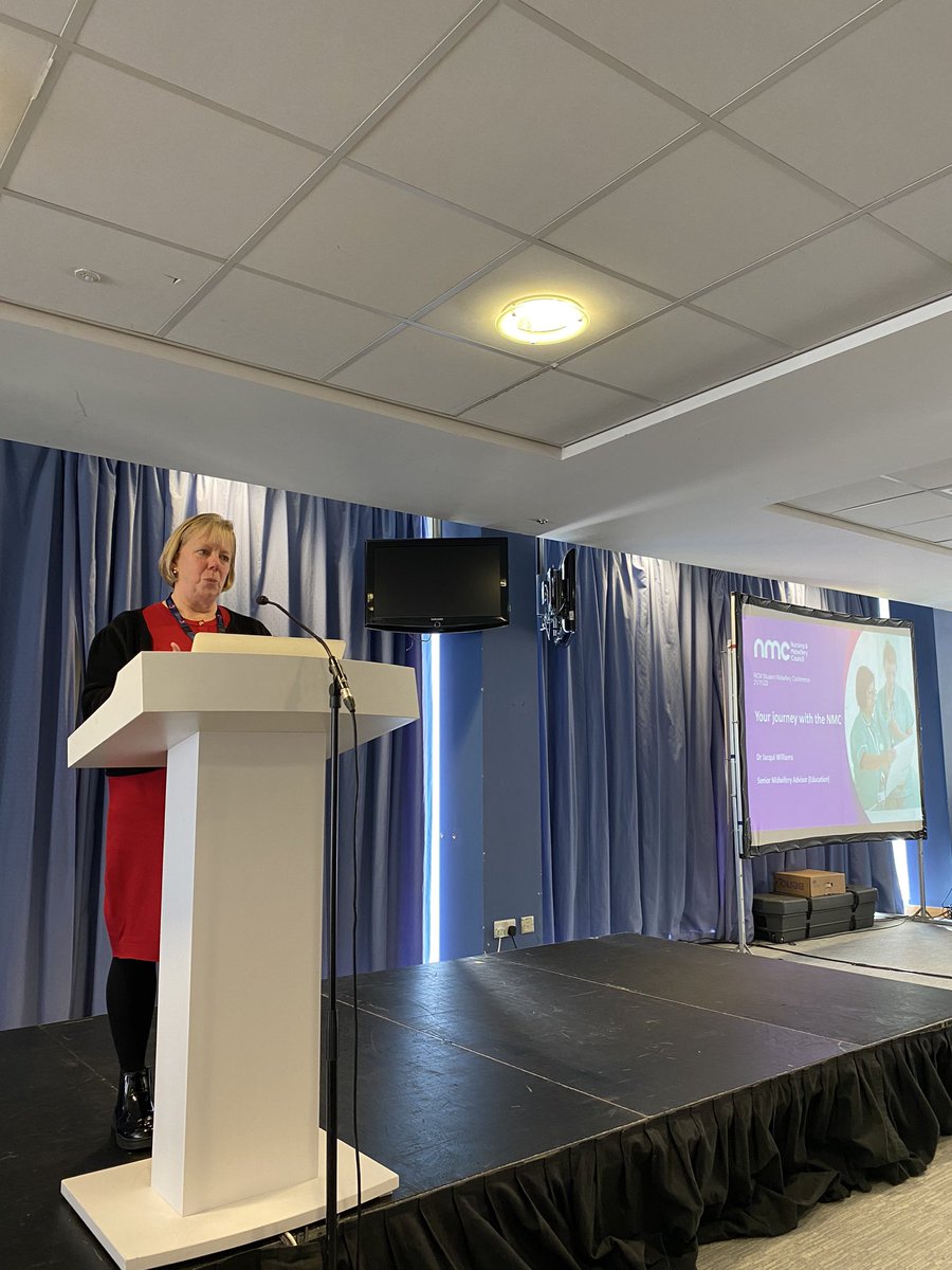 Jacqui Williams from <a href="/nmcnews/">Nursing and Midwifery Council</a> talking to our <a href="/MidwivesRCM/">Royal College of Midwives 💙</a> #RCMstudentconf2023 in Doncaster today. <a href="/RCM_SMF/">RCM Students</a>
