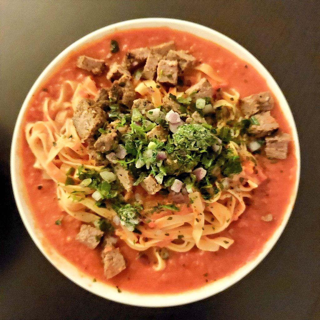 WarrenLNaida's tweet photo. I can't decide which leftovers to have for lunch. Salmon and Cream or Tomato Bolognese ๐คท๐ปโโ๏ธ
#LunchDecisions https://t.co/pdVDUe6sY2