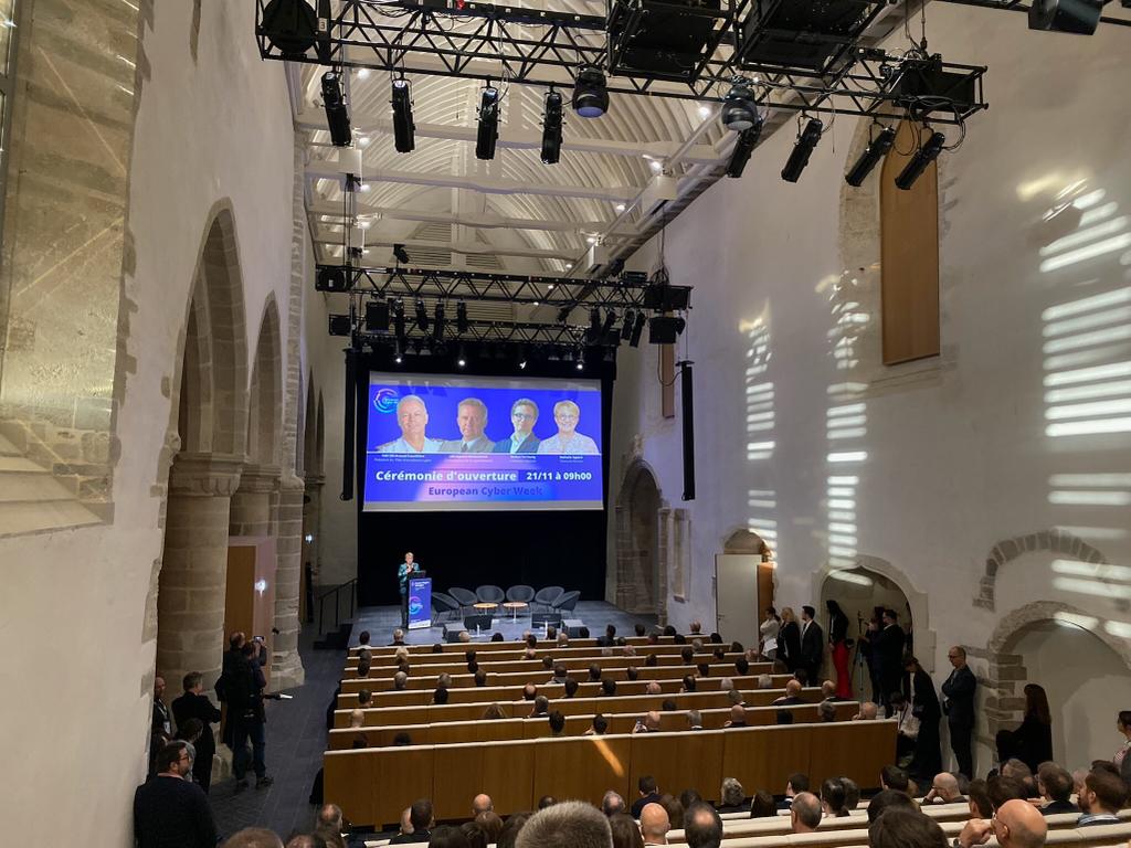 Nathalie Appéré (@nathalieappere) on Twitter photo Nous accueillons à Rennes les acteurs de la #cyber pour <a href="/EUCyberWeek/">European Cyber Week</a>. À la croisée des enjeux de sécurité numérique, de souveraineté et d'inclusion, la filière en fort développement s’appuie à Rennes et en Bretagne sur les acteurs économiques et régaliens. Nous accueillons à Rennes les acteurs de la #cyber pour <a href="/EUCyberWeek/">European Cyber Week</a>. À la croisée des enjeux de sécurité numérique, de souveraineté et d'inclusion, la filière en fort développement s’appuie à Rennes et en Bretagne sur les acteurs économiques et régaliens.