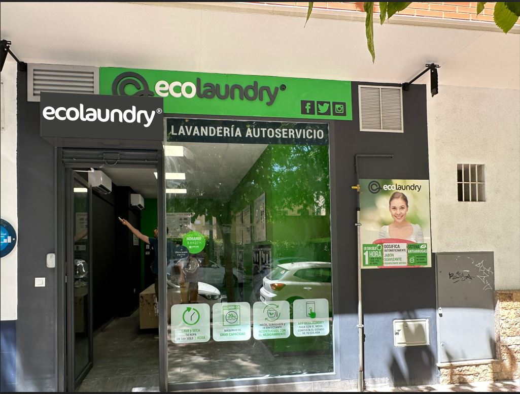 ecolaundry_es's tweet photo. ¡Murcia, bienvenida a la revolución ecológica del lavado! 

Presentamos nuestro nuevo Ecolaundry en Zaraiche. Autoservicio ecológico abierto 365 días de 8 a 22h. 

¡Descubre una manera más sostenible de cuidar tu ropa! 🌿✨ 
.
.
.
#Ecolaundry #Murcia #lavanderíasostenible https://t.co/oenA70243o
