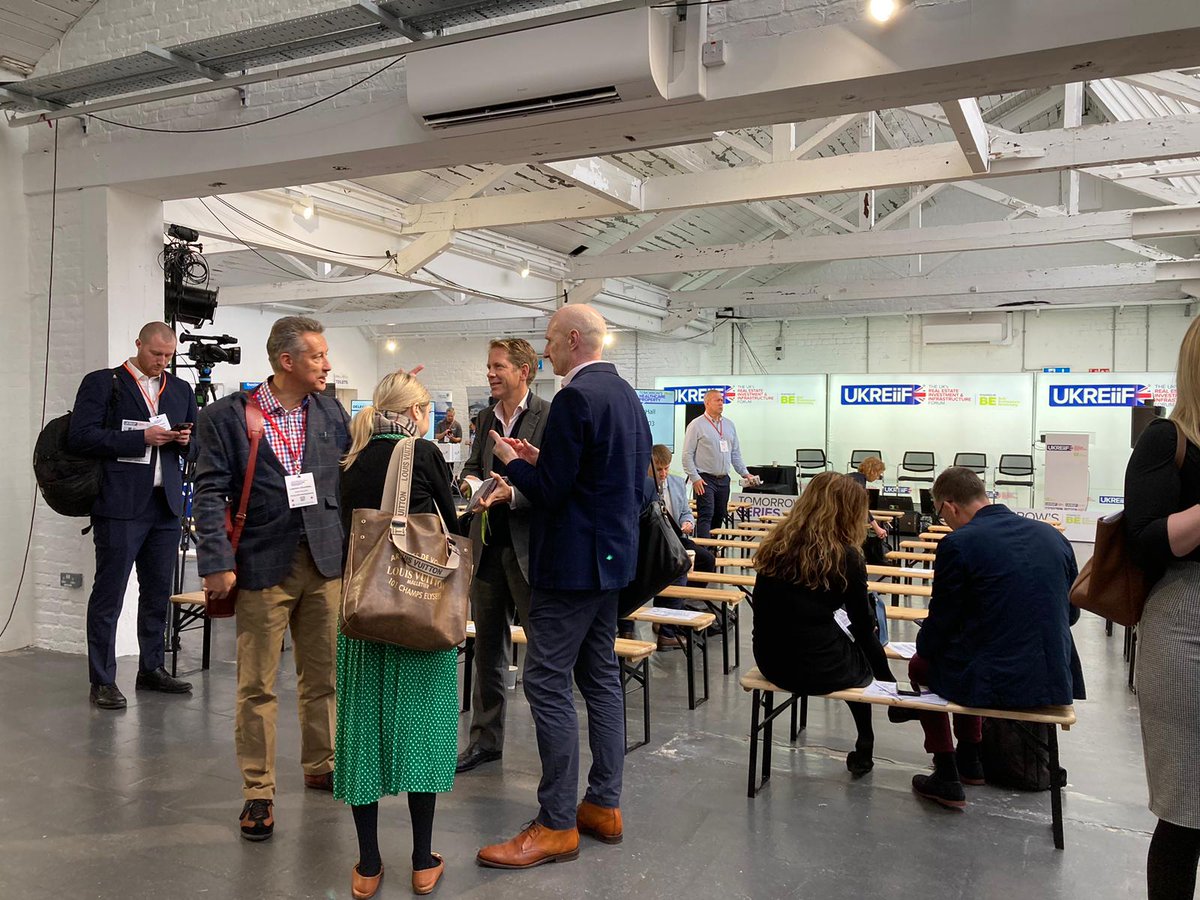 Today hundreds of leaders in healthcare property, real estate, infrastructure and more are coming together for the Tomorrow's Healthcare Property Conference!👩‍⚕️🏢 Who's joining us?