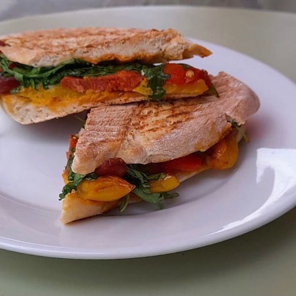 thehivesw6's tweet image. "Chillin' vibes, spicy bites, pure deliciousness! 
Chorizo, rocket, roasted peppers  &amp;amp; Cholula sauce  in toasted rusticata bread -that's the Matador sandwich for you. Drop by  the hive sw6 cafe  for a laid-back feast! 🔥 #TheMatador #CasualEats #EasyEats  #Fulham #FulhamRd"🌶️ 🍔