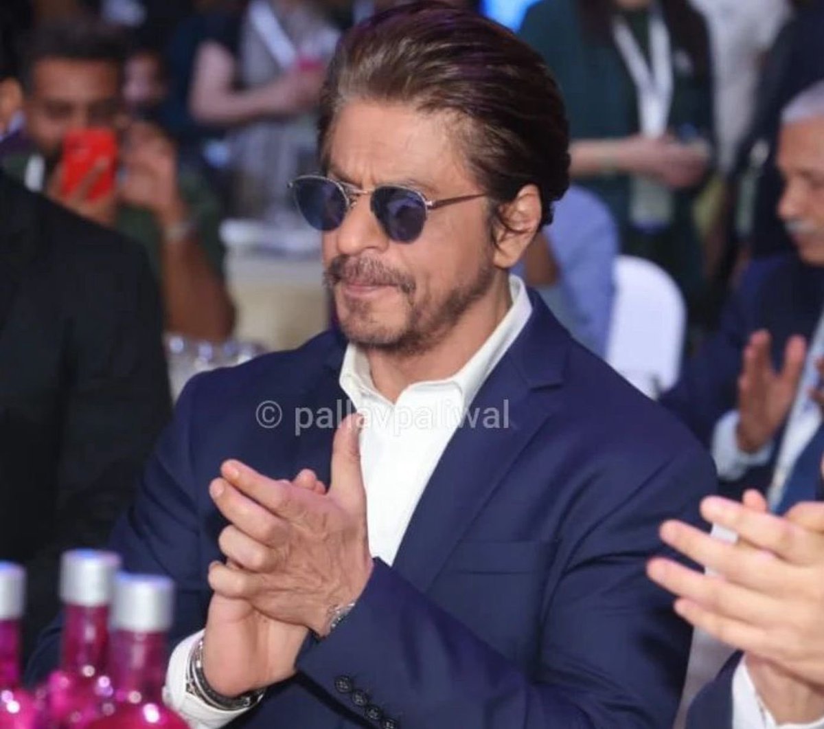 SRKCHENNAIFC's tweet photo. More pics: King Khan at HYUNDAI event!

#ShahRukhKhan @iamsrk https://t.co/WWlL3aZjhd