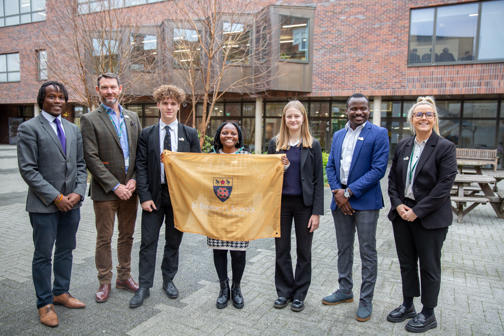 We welcomed charity <a href="/BrassforAfrica/">Brass for Africa</a> to our school today.🎵🎺
Founder Jim Trott and team members spoke to us about how they provide music skills to transform the lives of disadvantaged children across Africa.
Find out more 👉 ow.ly/AmwX50Q9MfA
#BrassForAfrica #Africa #Music