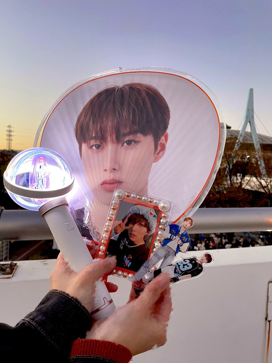 taku______mini's tweet photo. 𝟮𝟬𝟮𝟯 𝗜𝗡𝗜 𝟮𝗡𝗗 𝗔𝗥𝗘𝗡𝗔 𝗟𝗜𝗩𝗘 𝗧𝗢𝗨𝗥
[𝗥𝗘𝗔𝗗𝗬 𝗧𝗢 𝗣𝗢𝗣!] In Aichi ·͜· ♡

夢の最前席でおざまきの愛嬌目の前で見れたりたくみんからファンサもらったりほんとに幸せなLIVEだった🧡🧡🧡

また逢えますように𓂃 𓈒𓏸✨

 #INI_READY_TO_POP愛知
 #INI_READY_TO_POP https://t.co/lyf6sLzfsj