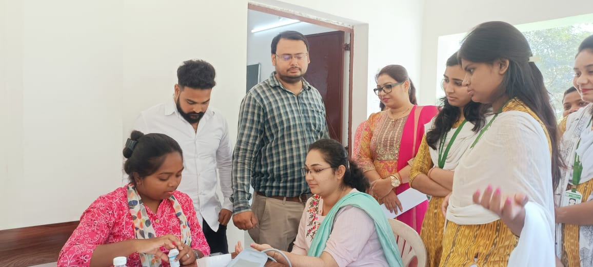 sidhant_dr's tweet photo. Campaign on Healthy Life Style and Free Medical Check up under Social Work and Activities Club, IYDP (Nua Odisha and Naveen Odisha),Hirakud Degree College. 
Expert on the occasion- Dr.Panchanan Naik,Retired ADMO, Sambalpur.@DHE_Odisha @PravabatiG https://t.co/QFLdjRfd6E
