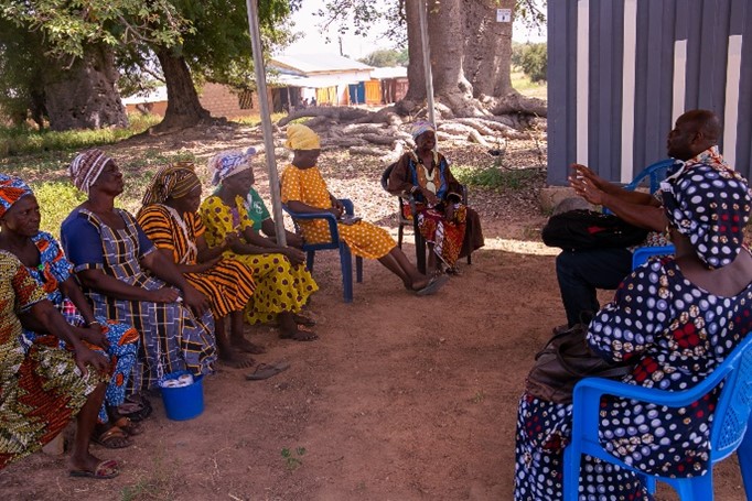 tighana_'s tweet photo. Widows in Sumbrungu share their stories and transformations through a video project by LCA II. They are happier, stronger, and more supportive of each other. LCA II is proud of their work and its impact. #WidowsEmpowerment #LCAII #VideoProject @anticorruption @EOCOghana @ https://t.co/A2k4FurfFi