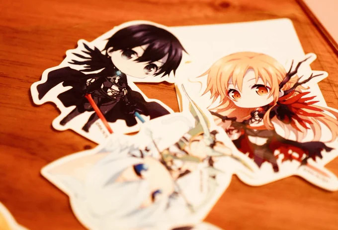 SAO アノマリー・クエストのグッズの通販ではミニキャラグッズも通販できますので何卒よろしくお願いします。フレークシールがたくさん入ってて可愛いのでおすすめです #sao_anime 