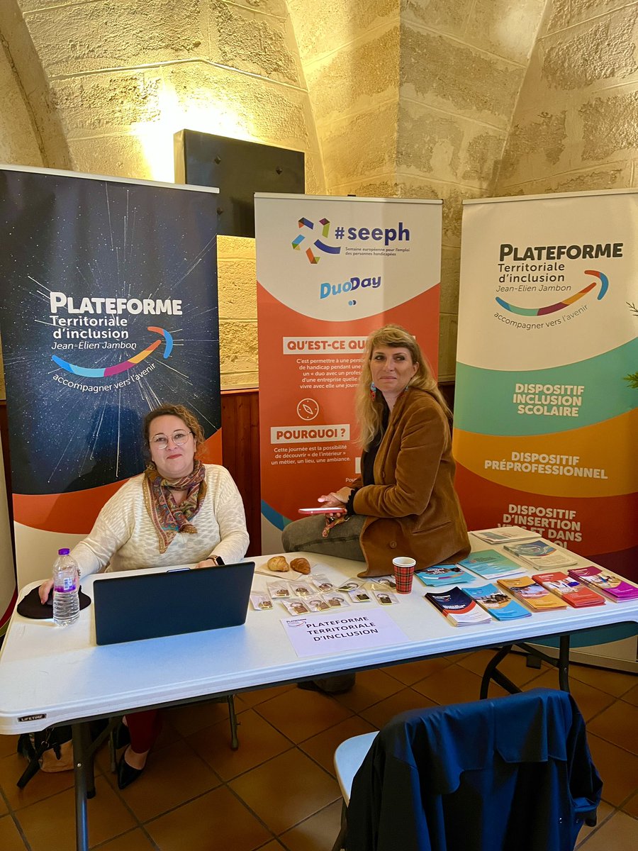 LoicPirron's tweet photo. Quelle belle édition 2023! Merci à @gervaisecoumette de la mission locale du Libournais pour l’organisation et aux 41 partenaires de leur présence. Mention particulière pour Handamos Ludivine LE TENDRE et à EPNAK

Rdv cet après midi pour les interventions Handamos! et CapEmploi https://t.co/xHwvWEcrOW