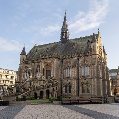 POTBmag's tweet photo. #VendorOfTheWeek 12: @McManusDundee Art Gallery and Museum. Built as a memorial to Prince Albert, it is home to eight gallery spaces, complete with an immersive trip back in time inside “The Street”, full of old-fashioned shops. POTB is delighted to be stocked in their shop. https://t.co/zcisrAUnMP