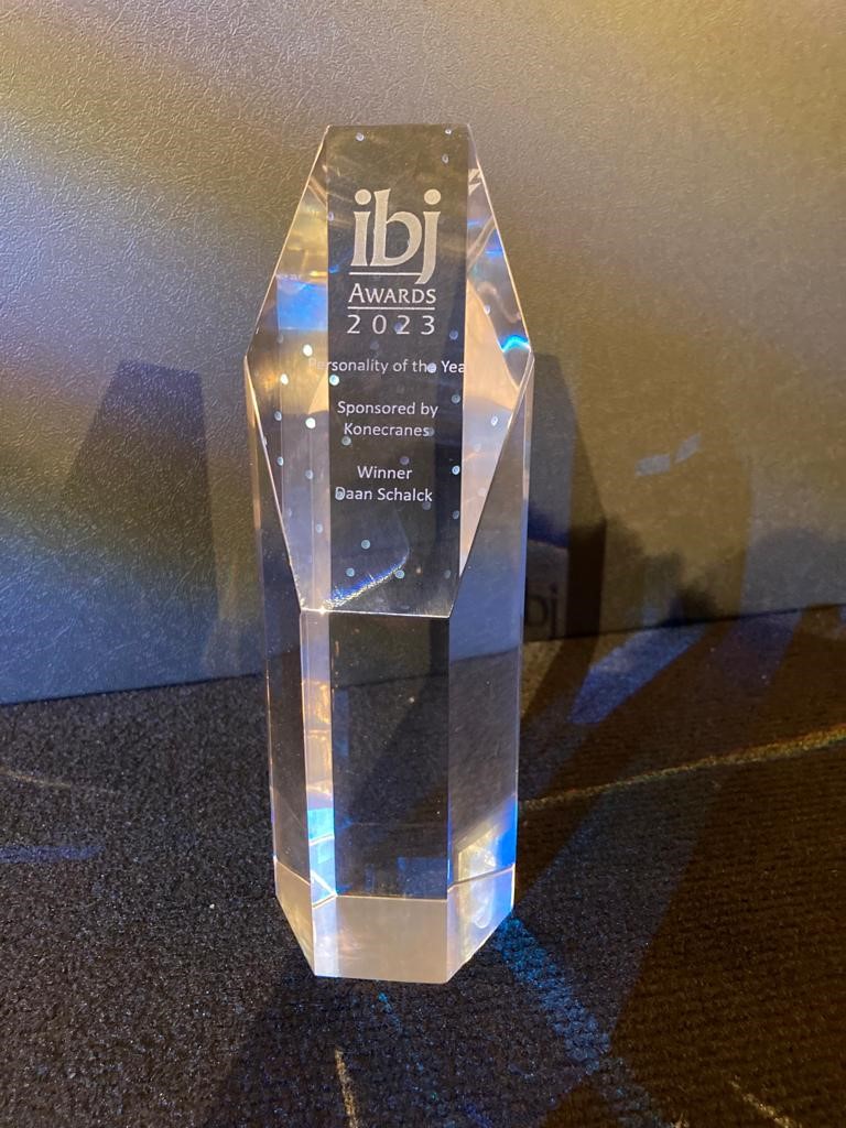 North Sea Port (@northseaport) on Twitter photo CEO van North Sea Port <a href="/DaanSchalck/">Daan Schalck</a> is ‘Personality of the Year’ voor #InternationalBulkJournal, voor zijn rol in de uitbouw van de haven als toonaangevende drogebulkhaven.
🏆 northseaport.com/ceo-north-sea-…
#IBJ #DrogeBulk #TogetherSmarter CEO van North Sea Port <a href="/DaanSchalck/">Daan Schalck</a> is ‘Personality of the Year’ voor #InternationalBulkJournal, voor zijn rol in de uitbouw van de haven als toonaangevende drogebulkhaven.
🏆 northseaport.com/ceo-north-sea-…
#IBJ #DrogeBulk #TogetherSmarter