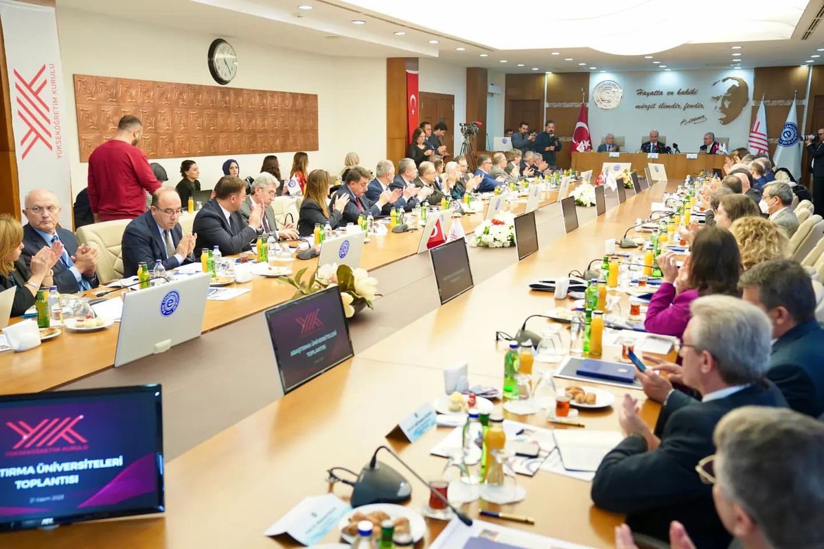 GSTMEge's tweet photo. Tam Akredite, Öğrenci Odaklı, Araştırma Üniversitesi olarak daha güçlü bir Türkiye, daha güçlü bir Yükseköğretim için gece gündüz canla başla çalışmaya devam edeceğiz.
@RTErdogan @tcbestepe @universiteege https://t.co/0UVSl7fAuk