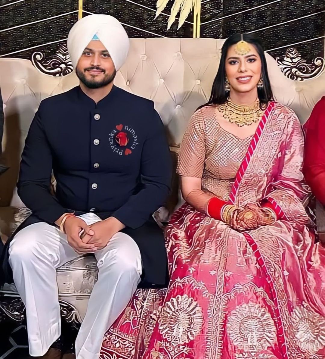 Hayeee! Kinne sone lagde ae dono ❤️ Here’s wishing #GurnamBhullar and wife a happy married life 💍