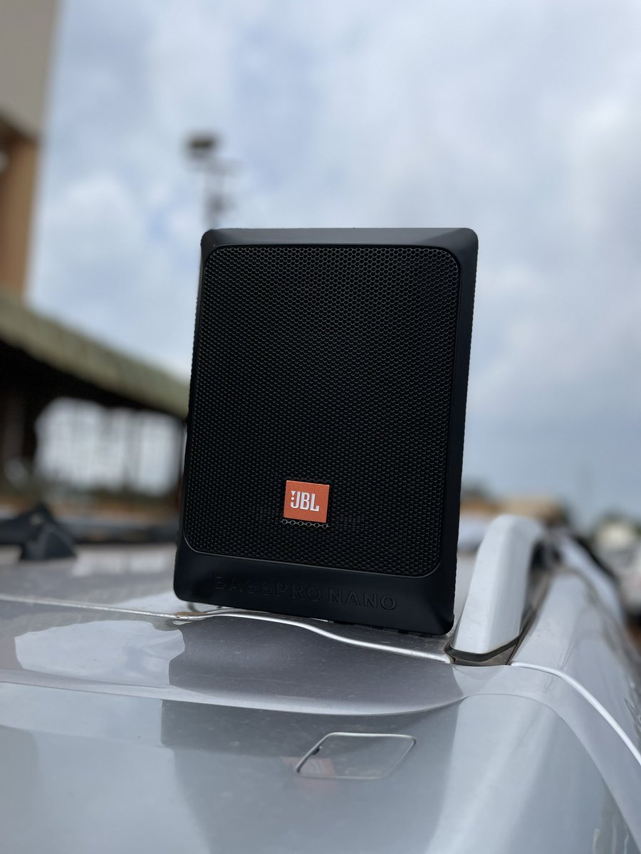 Okellojames2561's tweet image. Original JBL under seat woofers available. If interested in please call or whatsapp 0700273121 0774596043.