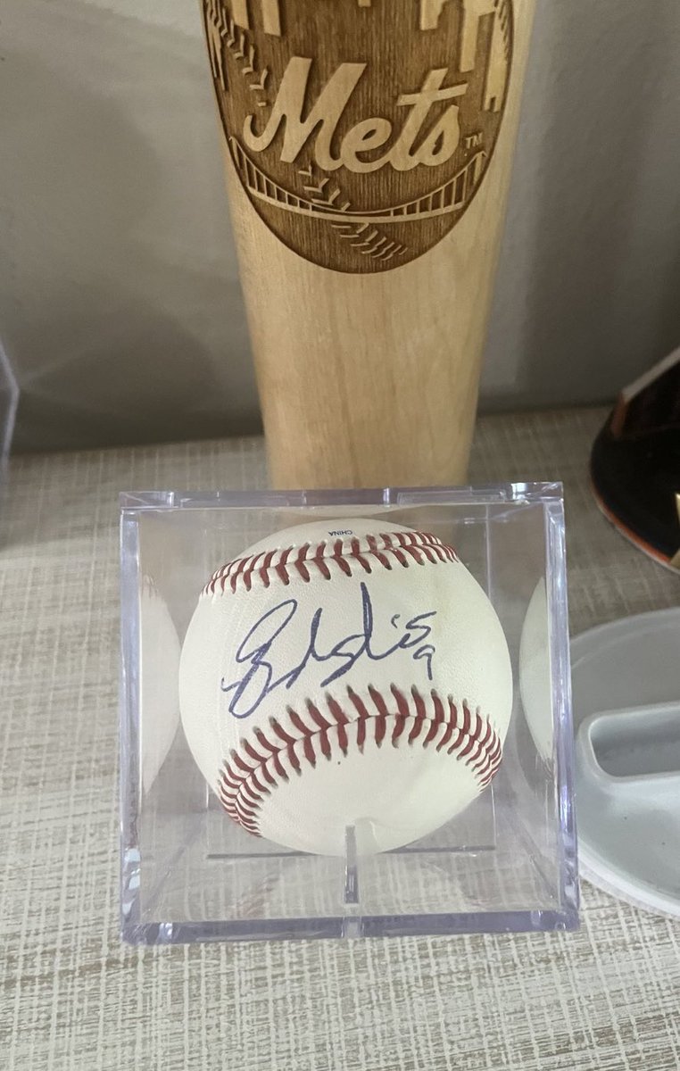 shea_Hello's tweet photo. 🔶Signed ⚾️Contest!🔷

Brandon Nimmo ✍🏼⚾️

Entry rules: 

Guess a #1-1000 

🔶be following @shea_Hello &amp; @sheahellopod 
🔷Retweet this post

First 1 to pick the correct # wins. Ends @ midnight. 1 guess per account

# is documented GL! 🔥🔶🔷 https://t.co/AtNQRMVzrM