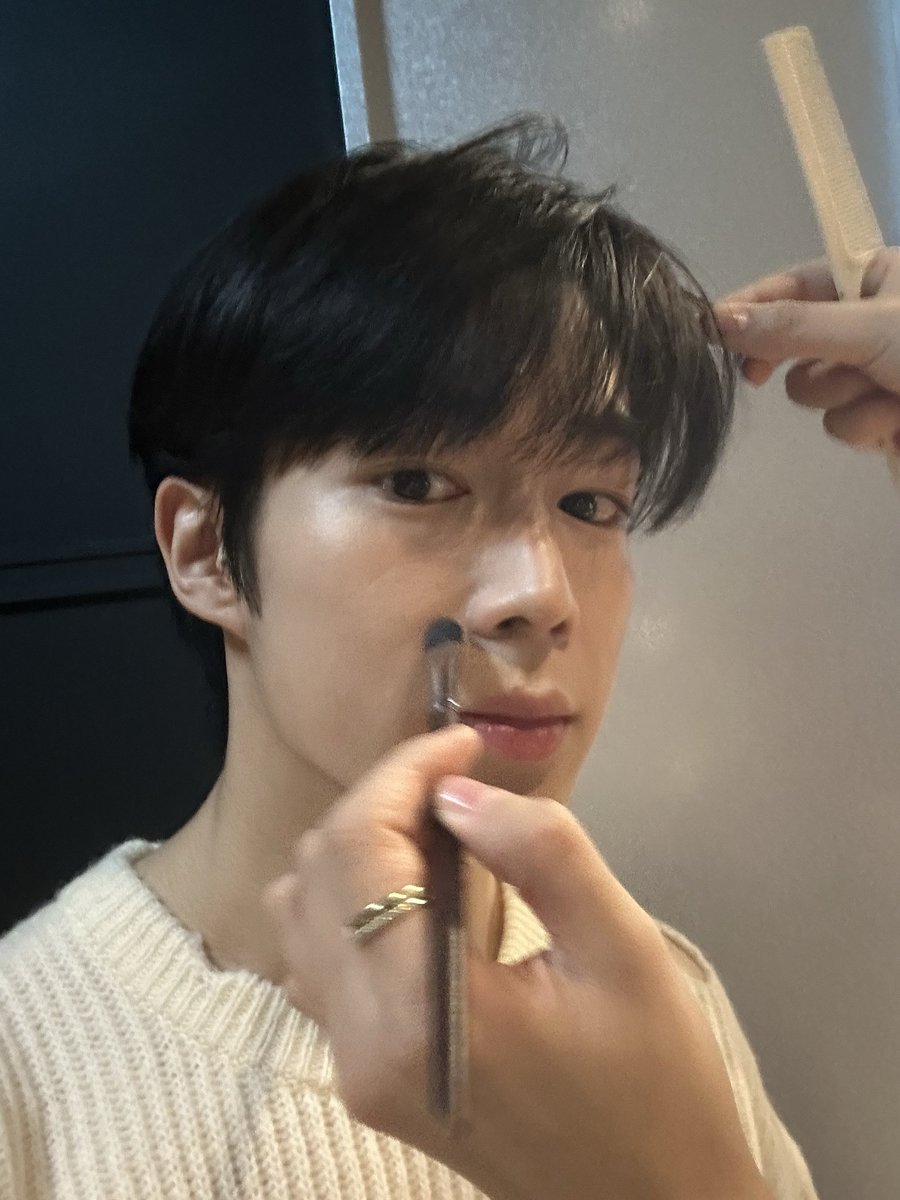 SF9official's tweet photo. 💙
#SF9 #DAWON #비밀 https://t.co/4TdG8UOpEd