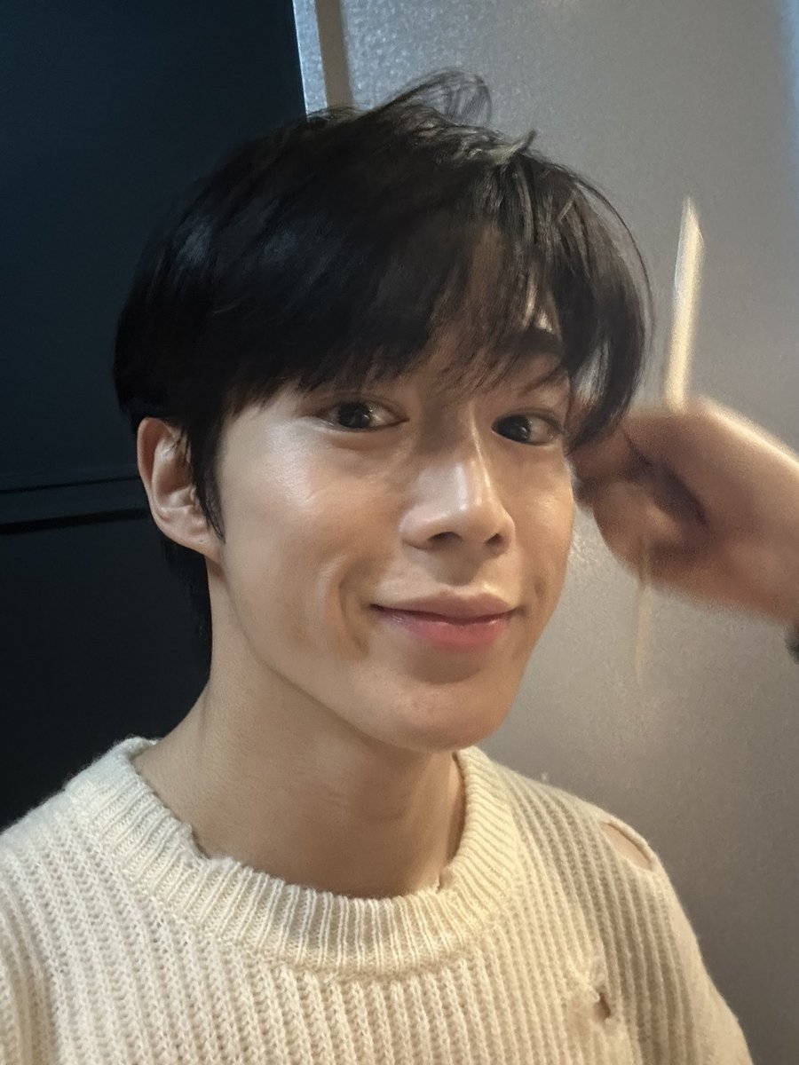 SF9official's tweet photo. 💙
#SF9 #DAWON #비밀 https://t.co/4TdG8UOpEd