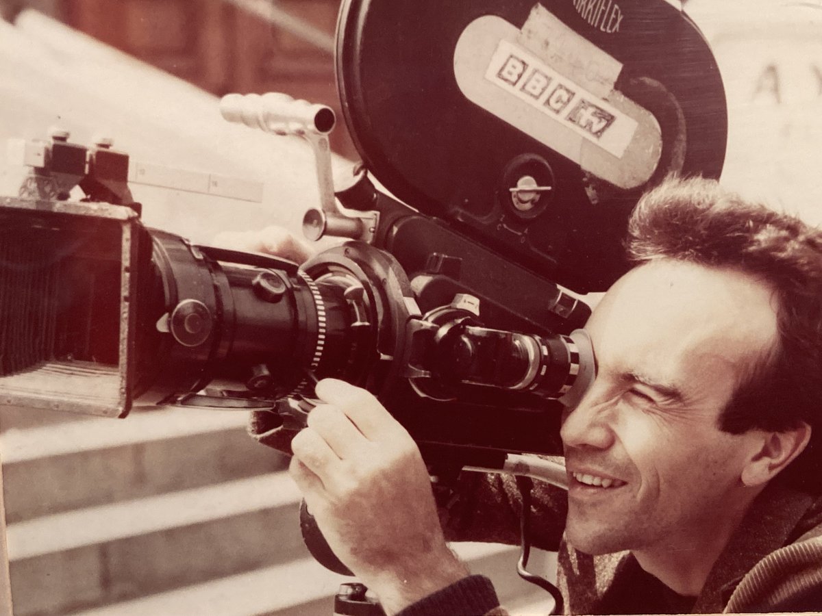 A shout out for my dear old friend of many decades, documentary cameraman Colin Skinner, photographed around the time we first met. Colin was always as brilliant in the kitchen and he was behind the lens. Check out his new cookbook and sample recipes here:
austinmacauley.com/book/my-lockdo…