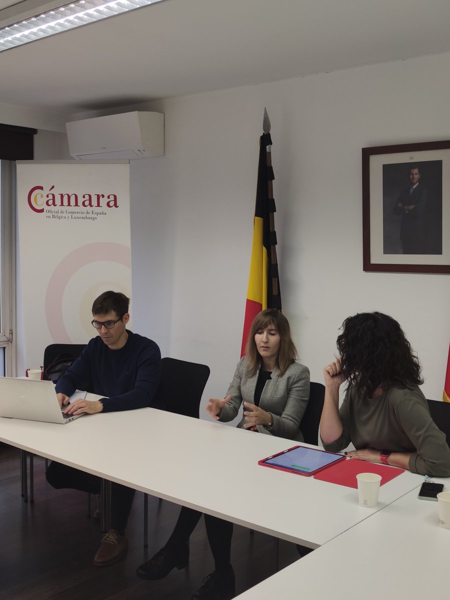 portcastello's tweet photo. Productiva reunión entre #PortCastello la Secretaria general de la @CamaraBelux en la que se han explorando oportunidades de colaboración e inversión, con el objetivo de fortalecer los lazos comerciales, la expansión y la cooperación internacional.

#PortCastelló https://t.co/hUad20DO6v