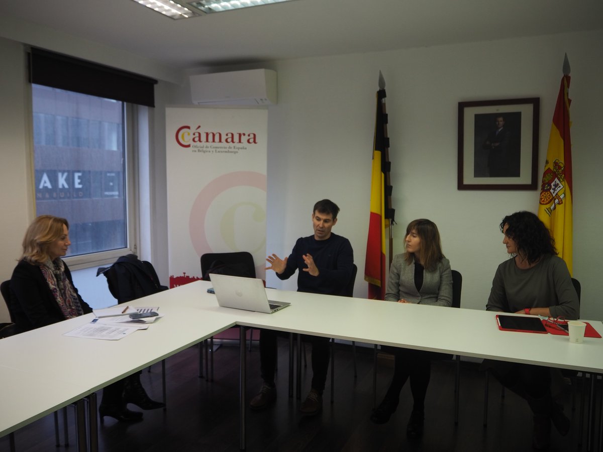 portcastello's tweet photo. Productiva reunión entre #PortCastello la Secretaria general de la @CamaraBelux en la que se han explorando oportunidades de colaboración e inversión, con el objetivo de fortalecer los lazos comerciales, la expansión y la cooperación internacional.

#PortCastelló https://t.co/hUad20DO6v