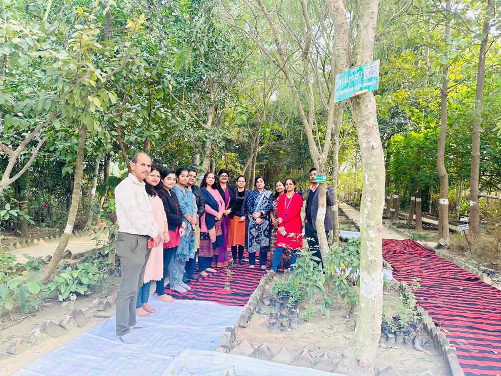 gs_university's tweet photo. Department of Dravya Guna Celebrated AMLA NAVAMI with the faculties and students of GSAMC&H under the HOLY AMLA TREE at the herbal garden.
Glimpses of this day.
#Celebrated #AmlaNavami #GSAyurveda #GSGroup #DelhiNCR #UttarPradesh #India https://t.co/QV27DepGsP