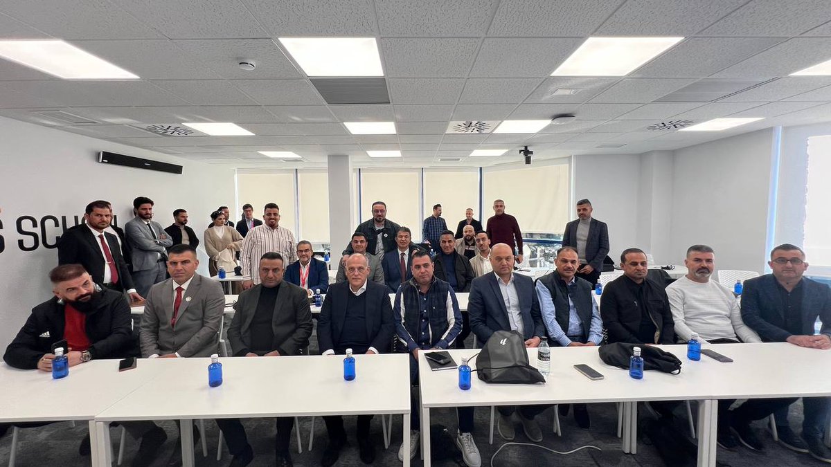 ⚽<a href="/LaLiga/">LALIGA</a> 🤝 <a href="/IRAQFA/">IRAQ F.A.</a> 🇮🇶

🔝Primera fase del acuerdo de colaboración de LALIGA con los clubes y la Federación iraquí a través de un programa de inmersión en Madrid.

📈Para el desarrollo de la liga profesional de fútbol y la profesionalización de las estructuras en la región.