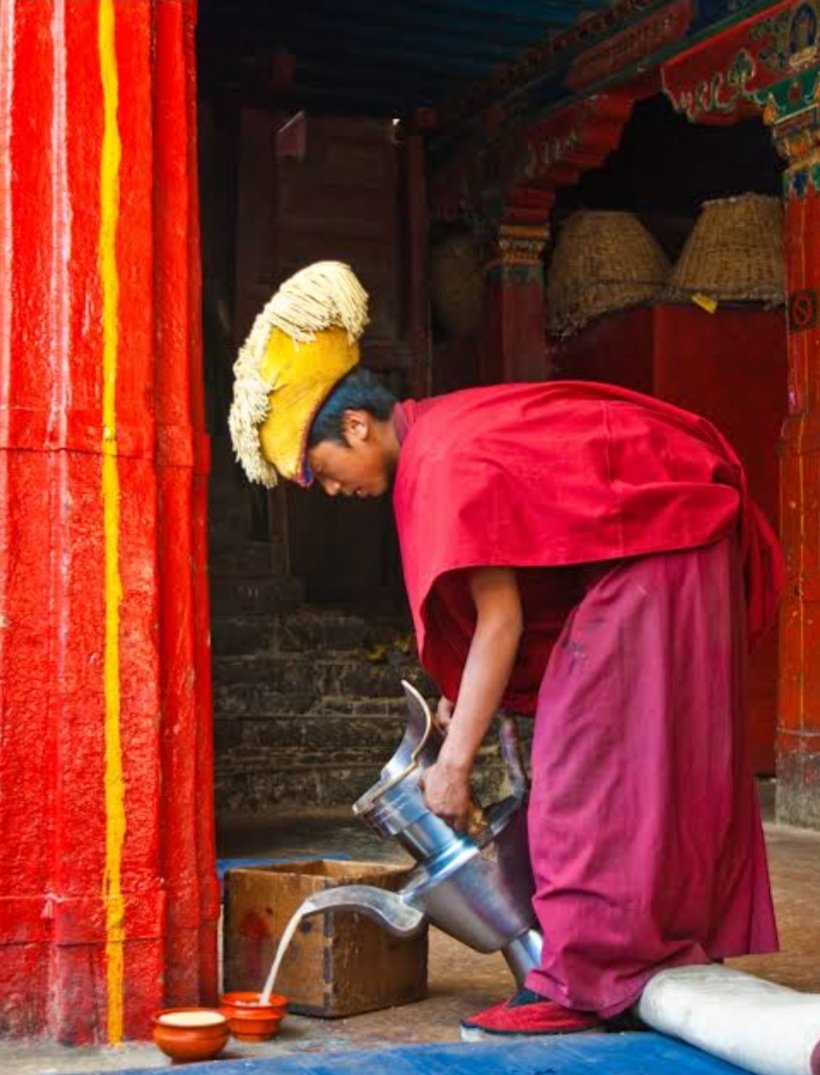 ankitsawansukha's tweet image. #चाय/#tea गाथा-
सर्दी,खांसी,जुखाम &amp;amp; एलर्जी के दौर मे

"#tibetantea/#buttertea"वो भी north india style से बेहतर क्या ही हो सकता है।
#चाय with #Clarifiedbutter/#घी(no salt)

-रात को सोने से पहले पी लो,मामला सेट है फिर
(पहले इस्तेमाल करे फिर विश्वास करे)
#तिब्बतीचाय