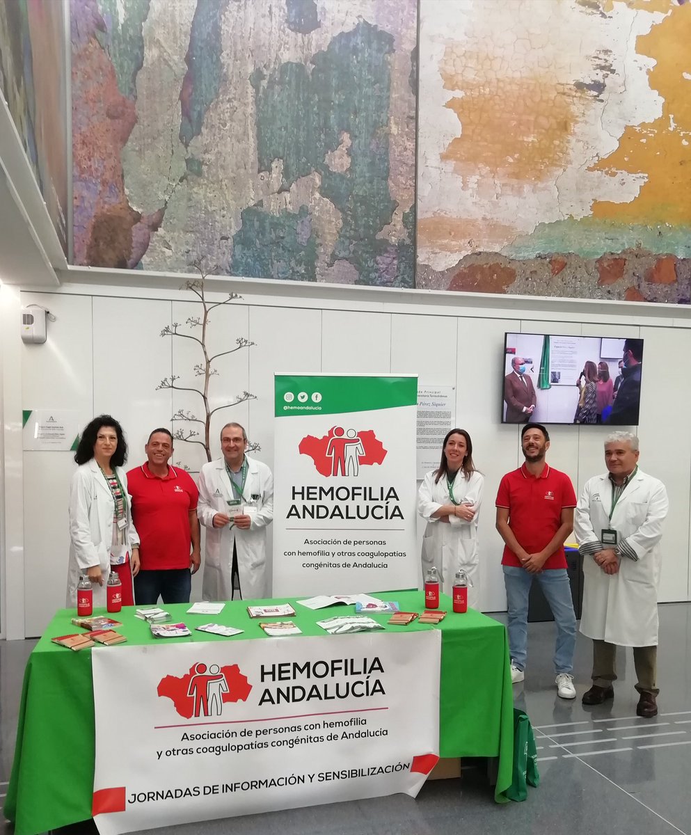 Hemofilia Andalucía (@hemoandalucia) on Twitter photo 🏥 Gracias a D. Felipe Cañadas, (subdirector Gerente), a Dña. Gádor Ramos (directora de Enfermería), a Dña. Estrella Navarro (directora médica) y a D. Diego Romero, (subdirector de Enfermería) del <a href="/TorrecardenasHU/">Hospital Universitario Torrecárdenas</a> por apoyar el #hemoinfo. 🏥 Gracias a D. Felipe Cañadas, (subdirector Gerente), a Dña. Gádor Ramos (directora de Enfermería), a Dña. Estrella Navarro (directora médica) y a D. Diego Romero, (subdirector de Enfermería) del <a href="/TorrecardenasHU/">Hospital Universitario Torrecárdenas</a> por apoyar el #hemoinfo.