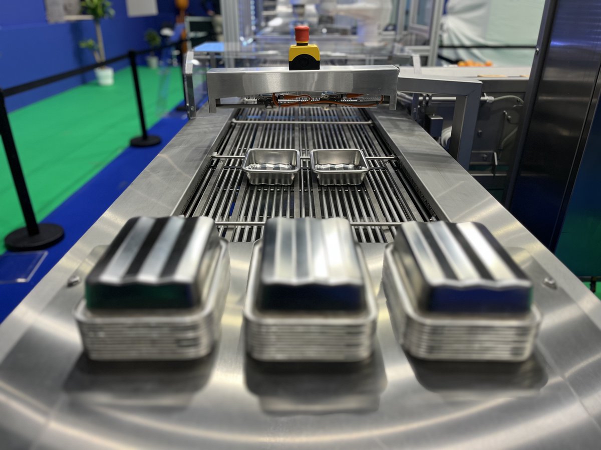 Paré à être emballé !
Nos équipes vous donnent rendez-vous aujourd’hui sur la reuze packaging line et sur le village du réemploi, au salon Prod&amp;Pack à Lyon ! Nous vous ferons la démonstration de l’emballage de produits en operculage sur la ligne de production.