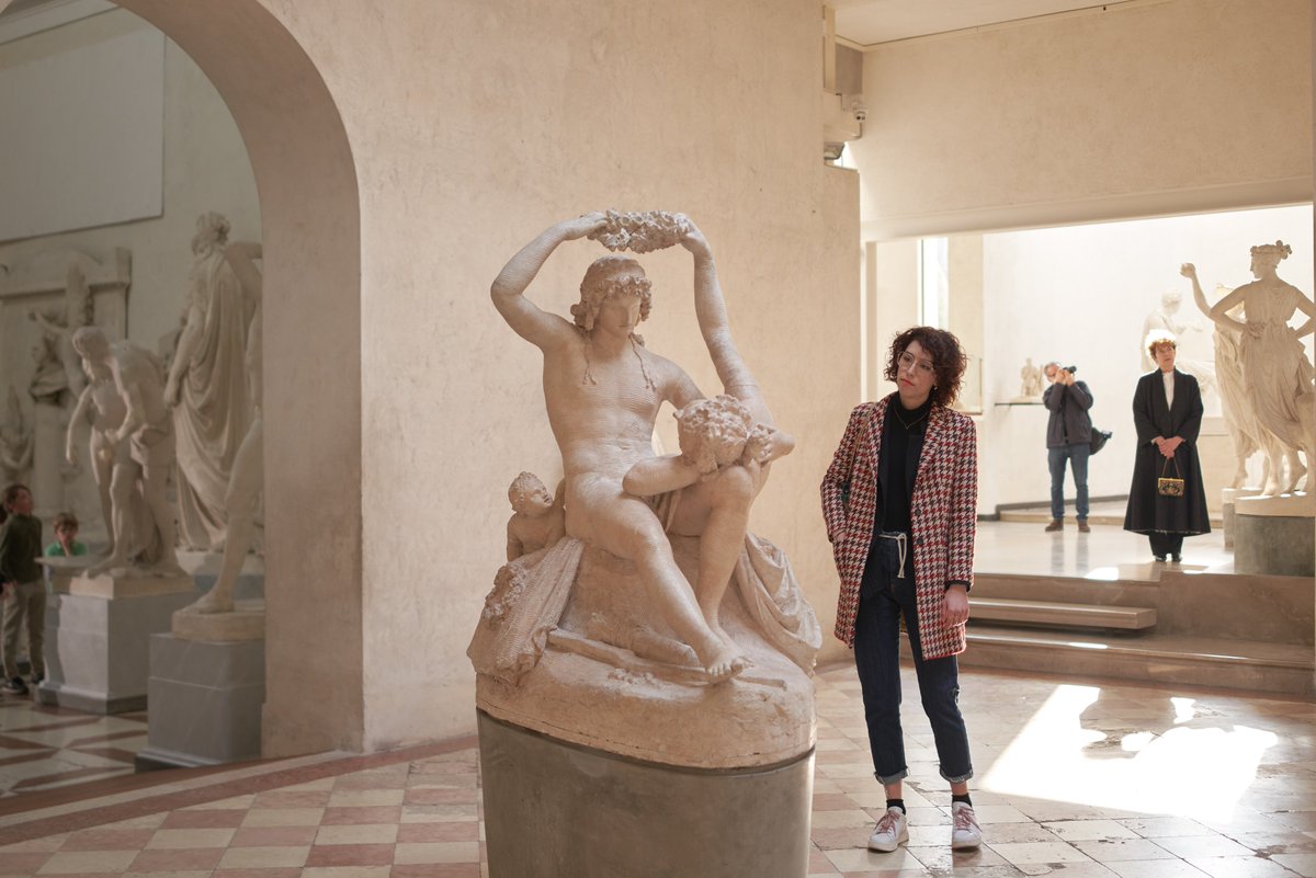 MuseoCanova's tweet photo. #FotodelGiorno
#Adone inghirlandato da #Venere è la prima opera che incontriamo appena entriamo in #Gypsotheca.
Ma lo sapete che questo gesso è un'opera unica perché non fu mai tradotto in marmo?
#museocanova #possagno #antoniocanova https://t.co/ZTQszkJ1tf