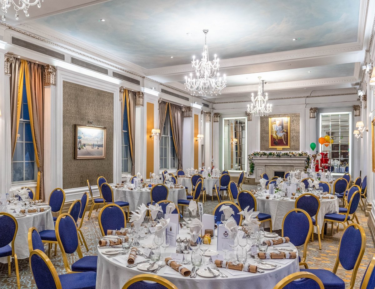 Toast to the Season at the RAF Club's Christmas Drinks Reception and Dinner! 🥂

Find out more about our upcoming festivities and book now 👇
rafclub.org.uk/whats-on

#FestiveEvents
#RoyalAirForceClub
#Christmas
