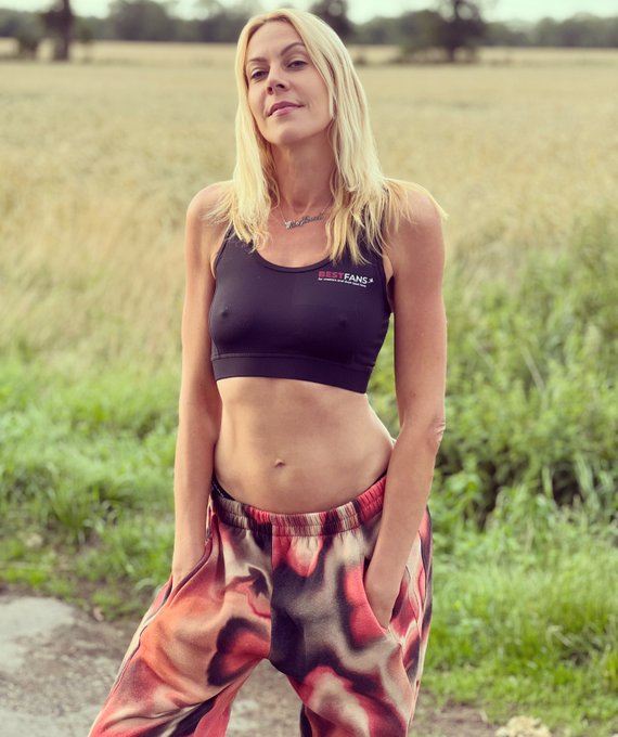 Megasale on my https://t.co/r00vkCoyOE !!!  Keine Kreditkarte n&ouml;tig !!! #mileyweasel #blondie #blondeshavemorefun<a href="/tag/blondie"class="tags"><span>#blondie</span></a><a href="/tag/blondeshavemorefun"class="tags"><span>#blondeshavemorefun</span></a><a href="/tag/mileyweasel"class="tags"><span>#mileyweasel</span></a>