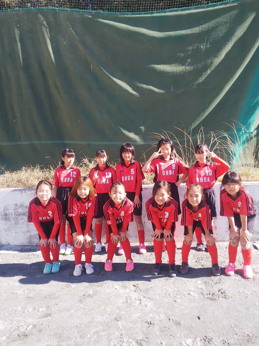 ohbasoccer8's tweet photo. 2023/11/19  Uー10大会＆藤沢トレセン練習
4年生以下の大会⚽高学年のいないはじめての大会！！
一生懸命走り回り、声を出し合い頑張っていました。
高学年は、藤沢トレセン練習。他のチームの高学年のと練習、いい刺激になったかな。
 #藤沢市小学女子サッカー
 #FC大庭レディース https://t.co/uX0BF7AGEo