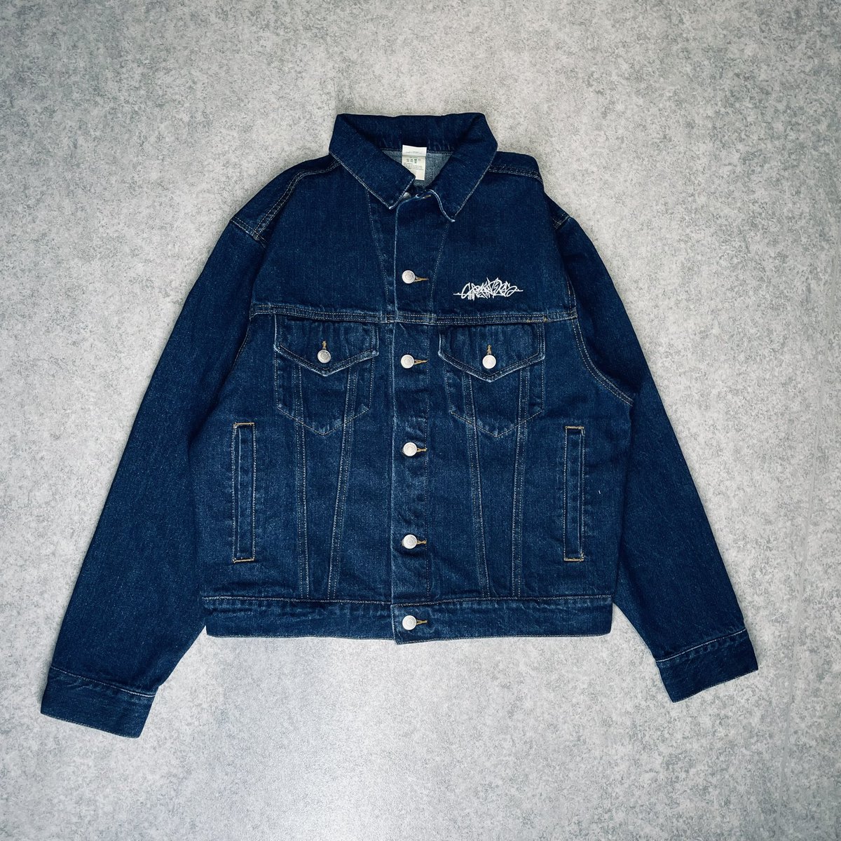 THREEANGLES2009's tweet photo. Denim jacket ✴️

https://t.co/E7ReRlv4Fk https://t.co/MlOKrE8qxq
