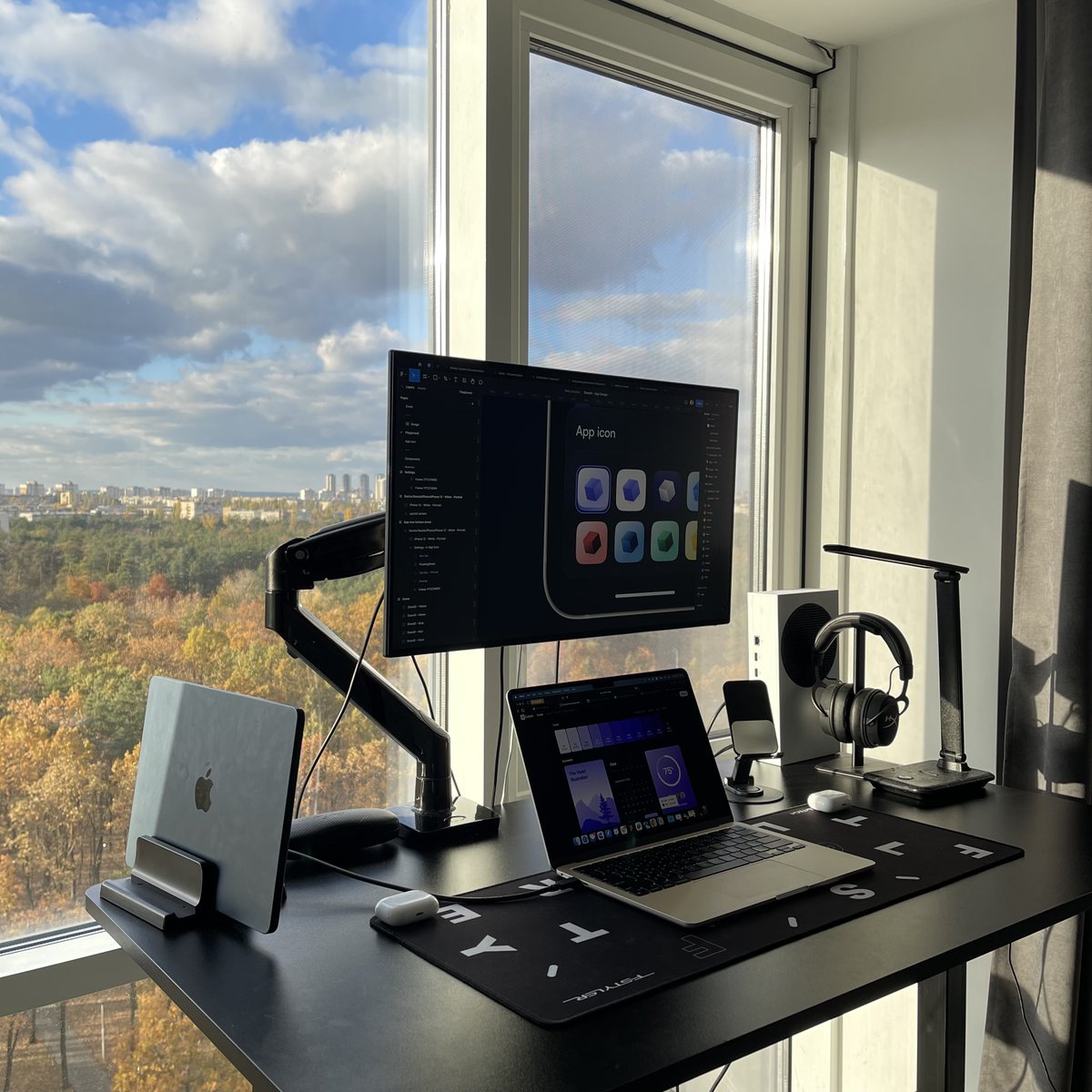 mishacreator's tweet image. My dream workspace with an incredible window view is now a reality
It's all mine
Still can't believe it ✨
