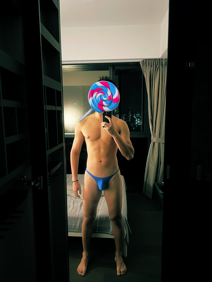 oooblivion1's tweet photo. Who wants this 🍭 https://t.co/s7ULDFLKGV