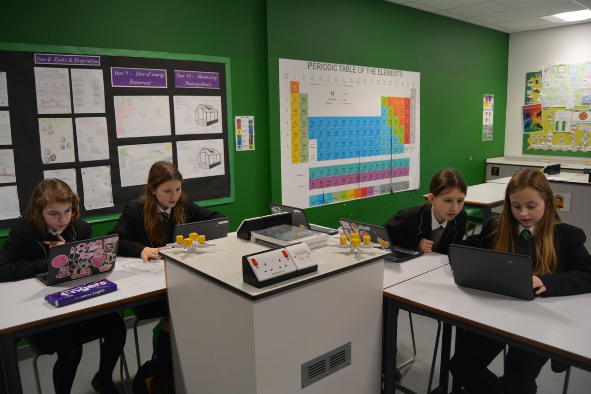 HoeValleySchool's tweet photo. Walking past Mr Singh's room at break time, we heard rock music and laughter...

We popped in to find students from all year groups logging in to Times Tables Rockstars to practice their Maths and earn house points!

@TTRockStars #maths #interhousecompetition #housepoints https://t.co/N4bzMbwYQo