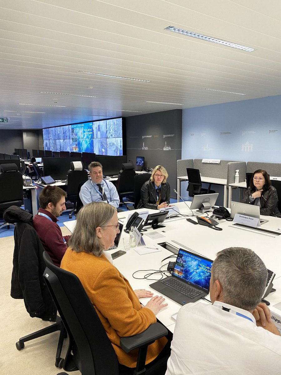 JeanTrullemans's tweet photo. Accelerating the use of Space in Europe. Fruitful meeting between European Space Agency (@esa) team in charge of #accelerator3 (Rapid &amp; Resilient Crisis Response), @Belspo and @safe_brussels teams lead by Mrs. Sophie Lavaux (DG &amp; Governor). Thank you for your interest. https://t.co/cuSXH4yvNB